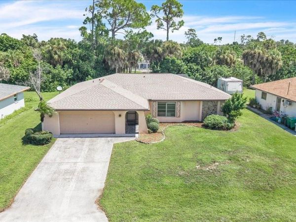1300 HINTON STREET , PORT CHARLOTTE, FL 33952