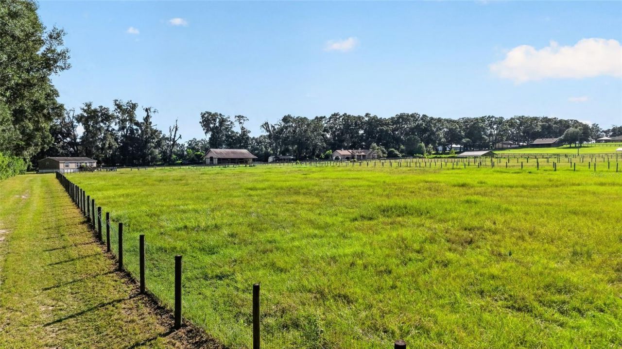 20540 SW 5th Place, Dunnellon, FL 34431 Photo