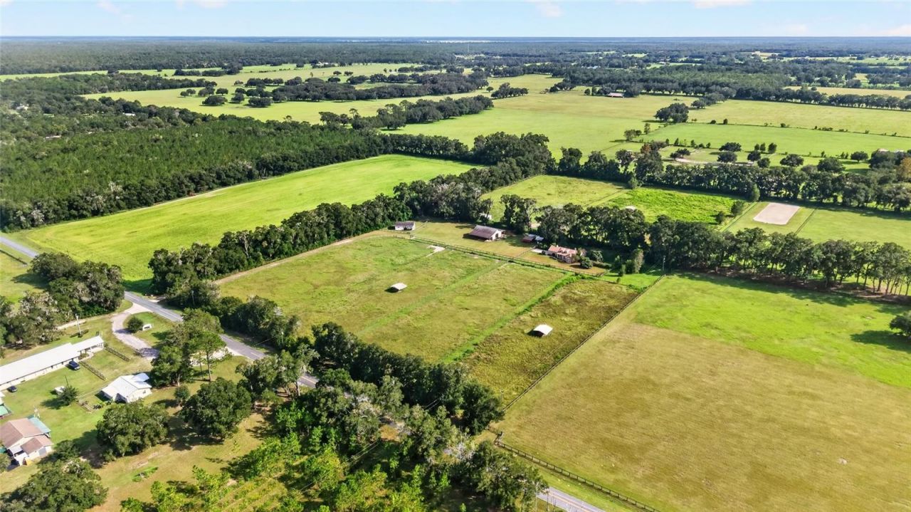 20540 SW 5th Place, Dunnellon, FL 34431 Photo