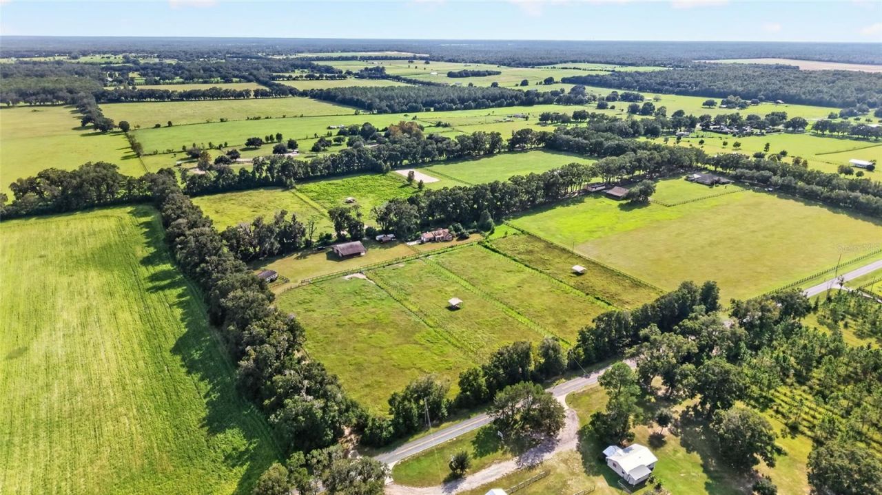 20540 SW 5th Place, Dunnellon, FL 34431 Photo