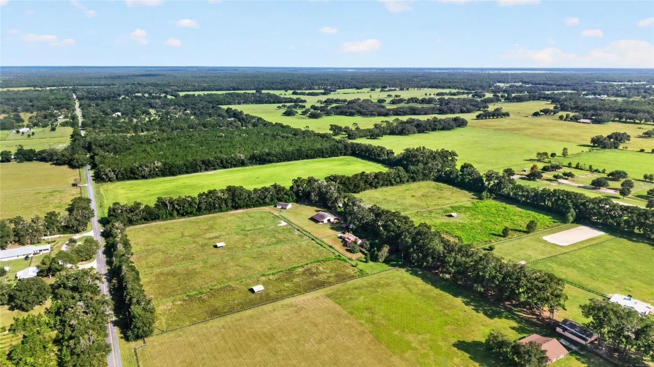 20540 SW 5th Place, Dunnellon, FL 34431 Photo