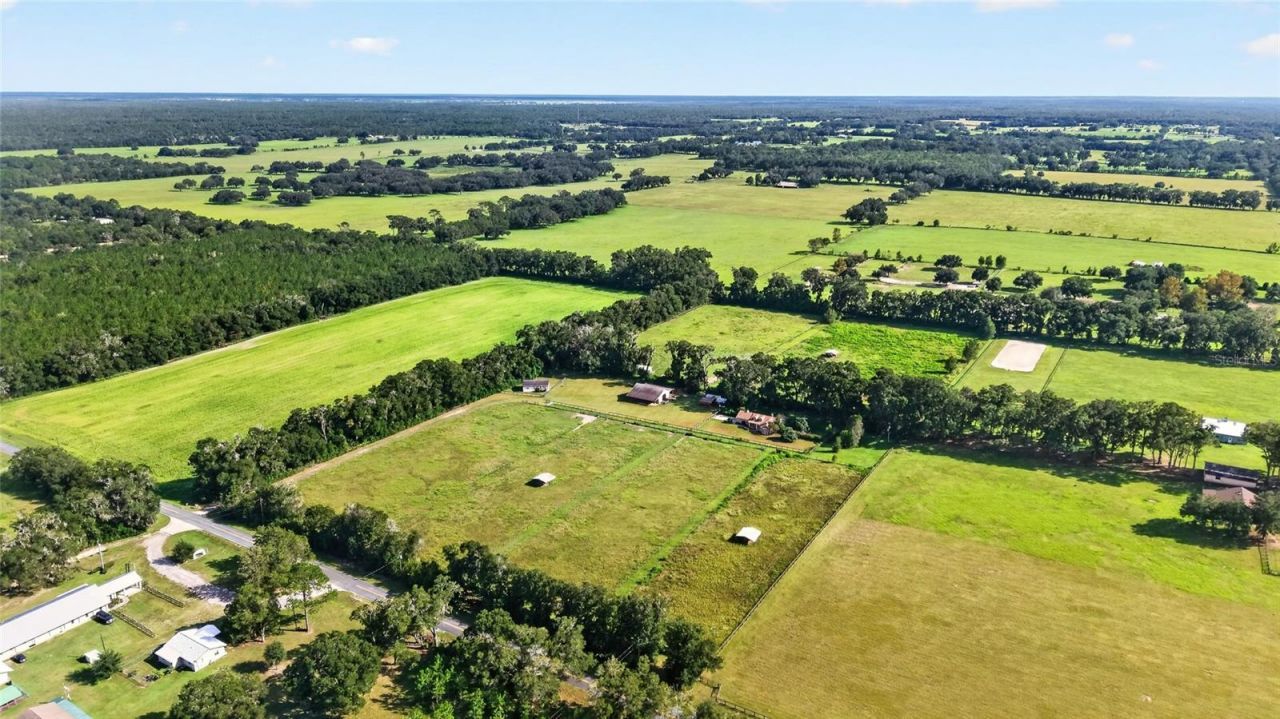 20540 SW 5th Place, Dunnellon, FL 34431 Photo