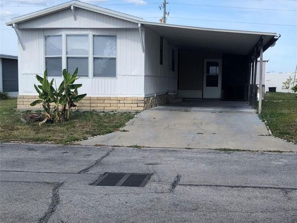 5304 CROTON STREET , ZEPHYRHILLS, FL 33541