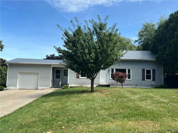 303 Tuttle Avenue , Canastota, NY 13032