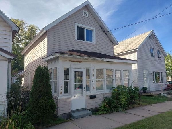 228 Ferris ST, Sault Ste Marie, MI 49783