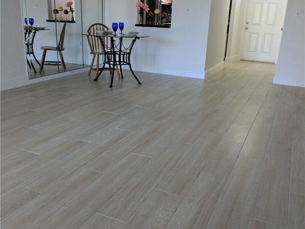 8465 SUNRISE LAKES Boulevard, Unit 101, Sunrise, FL 33322
