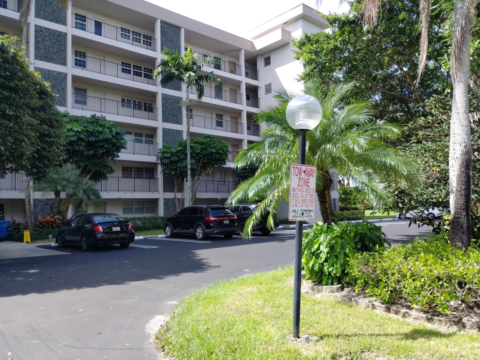 2950 N Palm Aire Drive, Unit 106, Pompano Beach, FL 33069 Photo