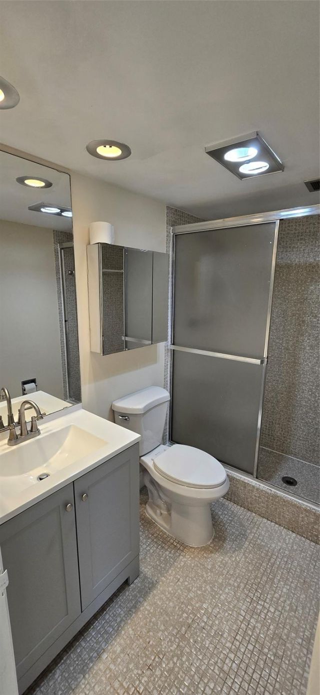 2950 N Palm Aire Drive, Unit 106, Pompano Beach, FL 33069 Photo