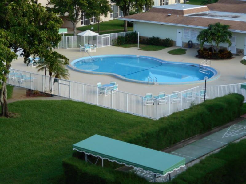 500 Village Green Circle W, Unit 107, Palm Springs, FL 33461 Photo