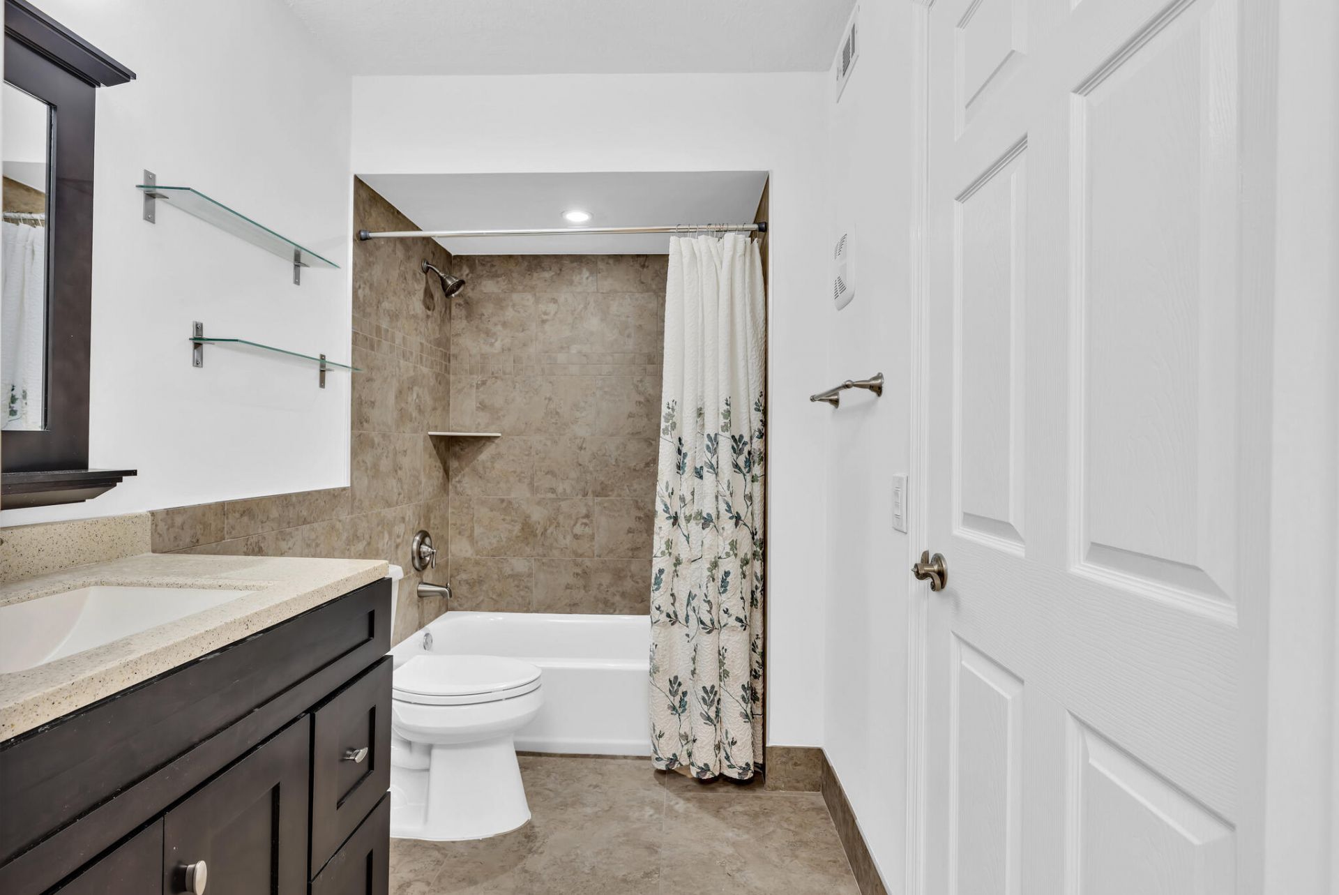 18880 Jolson Avenue, Unit 8, Boca Raton, FL 33496 Photo