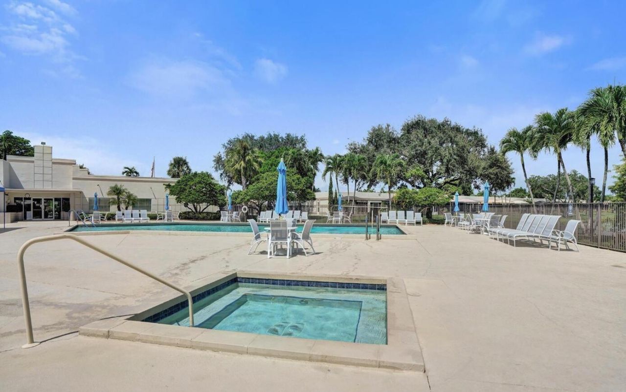 18880 Jolson Avenue, Unit 8, Boca Raton, FL 33496 Photo