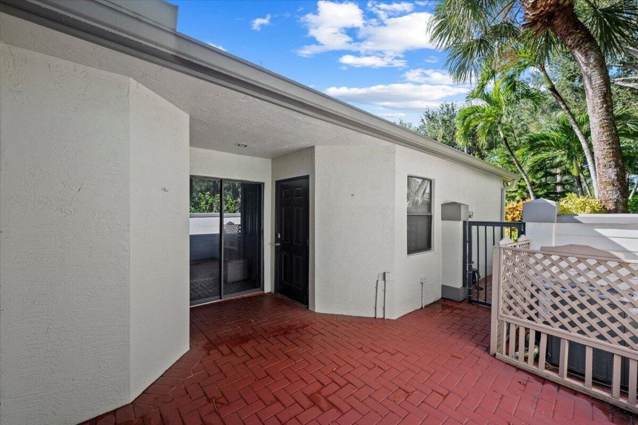 2402 Landings Boulevard, Greenacres, FL 33413 Photo