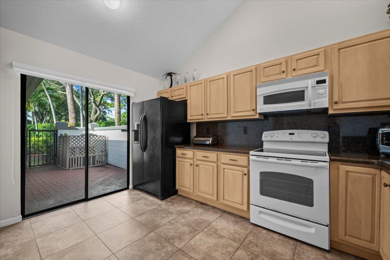 2402 Landings Boulevard, Greenacres, FL 33413 Photo
