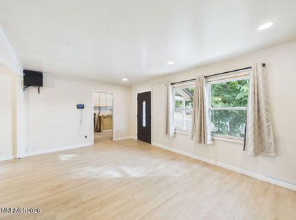 45 Sutton Way, Reno, NV 89512 Photo
