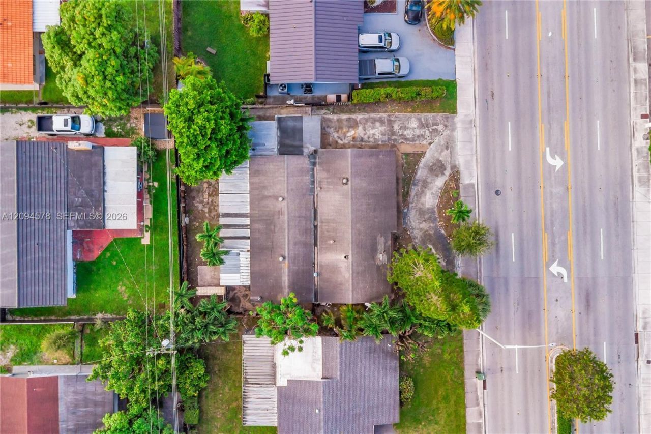 4730 W 8th Ave, Hialeah, FL 33012 Photo