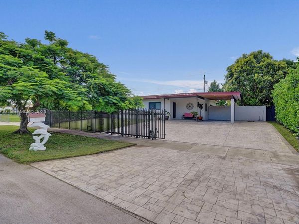 11540 SW 187th St , Miami, FL 33157