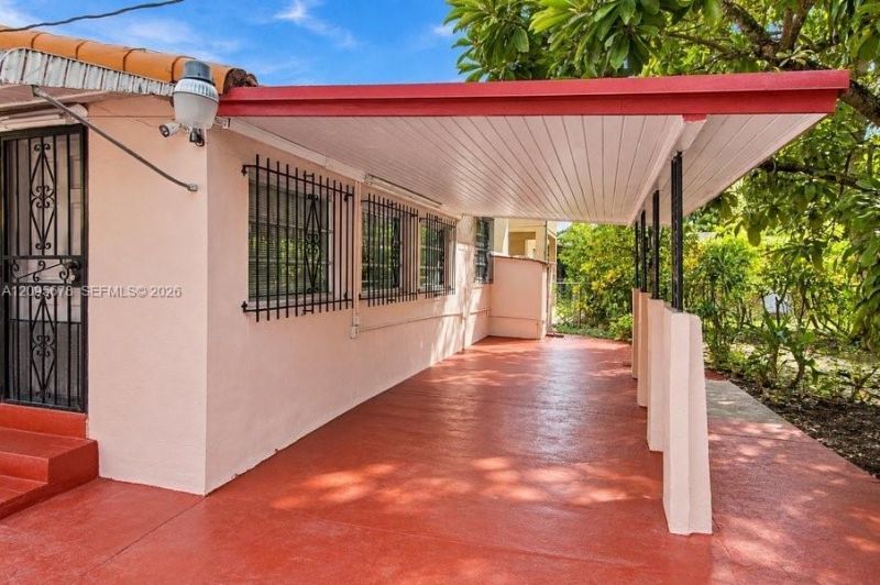 2428 SW 12th St, Miami, FL 33135 Photo
