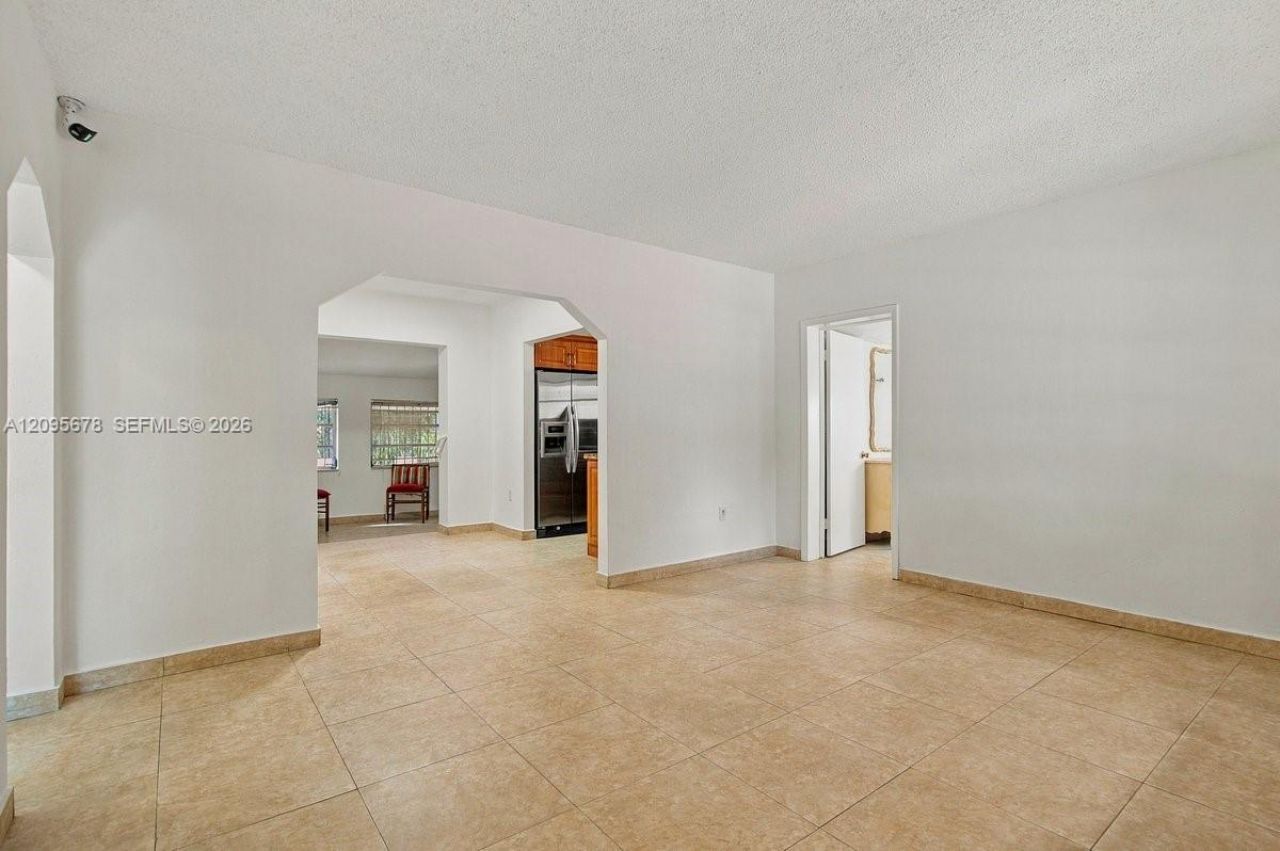 2428 SW 12th St, Miami, FL 33135 Photo