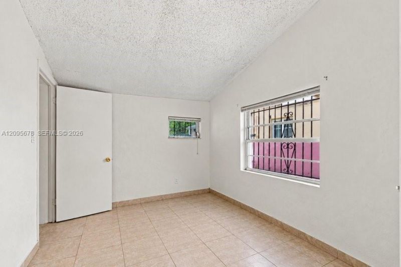 2428 SW 12th St, Miami, FL 33135 Photo