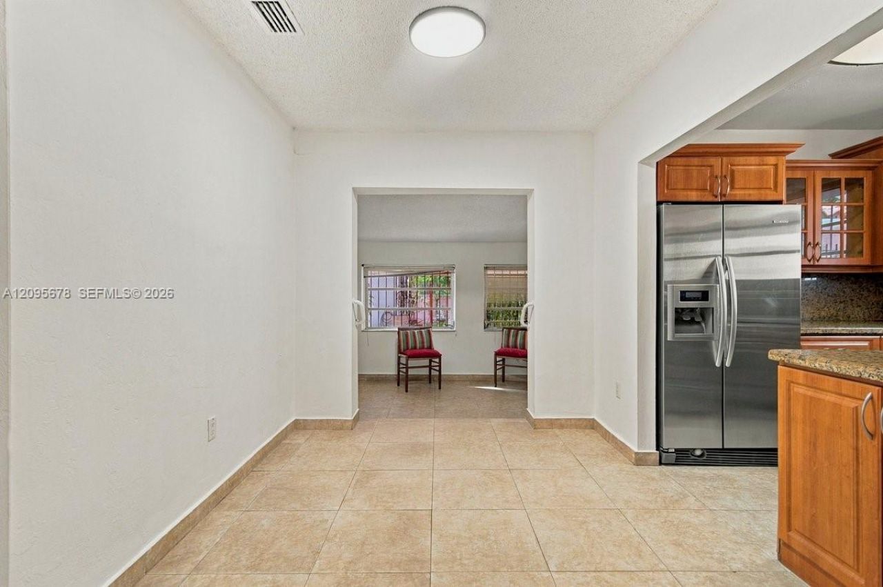 2428 SW 12th St, Miami, FL 33135 Photo