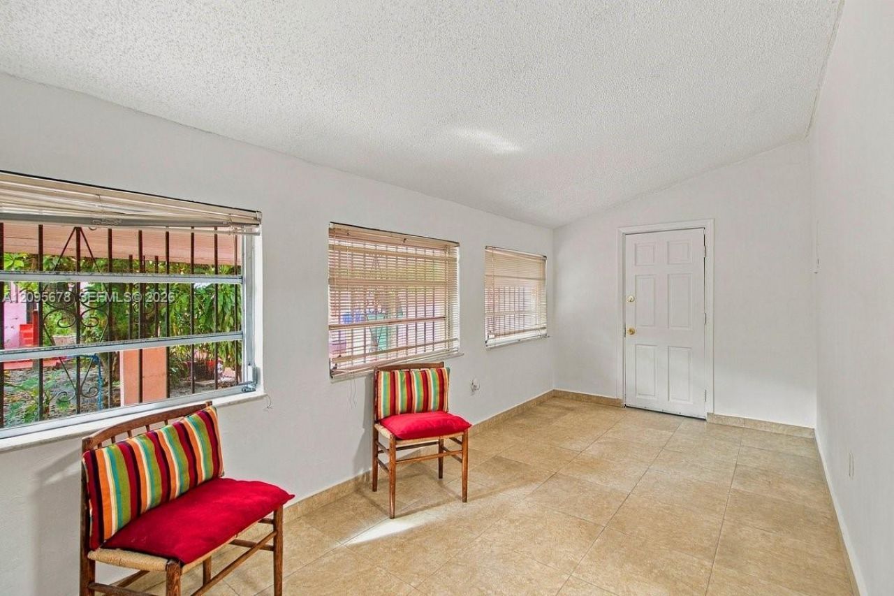 2428 SW 12th St, Miami, FL 33135 Photo