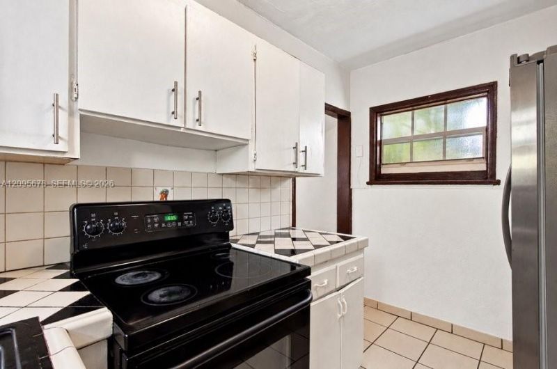 2428 SW 12th St, Miami, FL 33135 Photo
