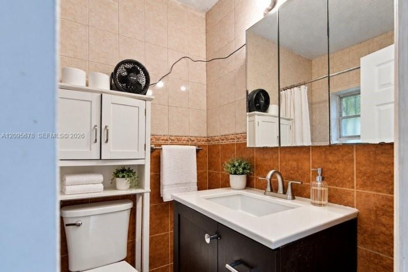 2428 SW 12th St, Miami, FL 33135 Photo