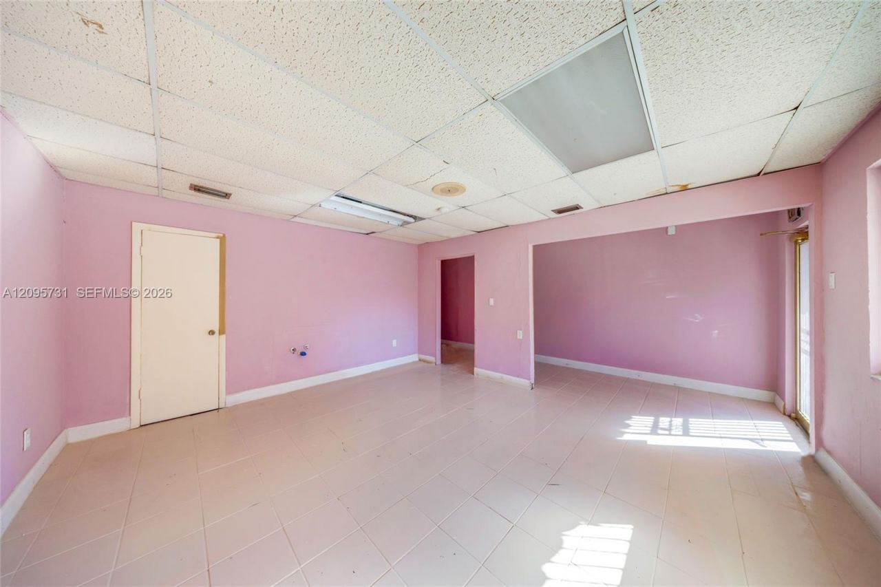 159 NW 36th St , Miami, FL 33127 Photo