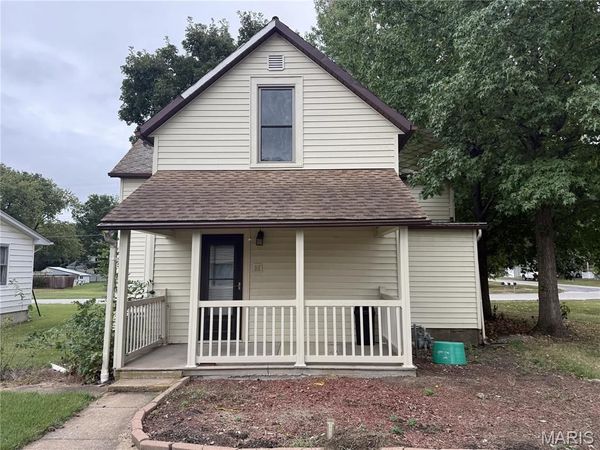305 N main Street, Lenzburg, IL 62255