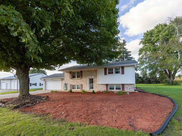 3720 W County A Road, Janesville, WI 53548