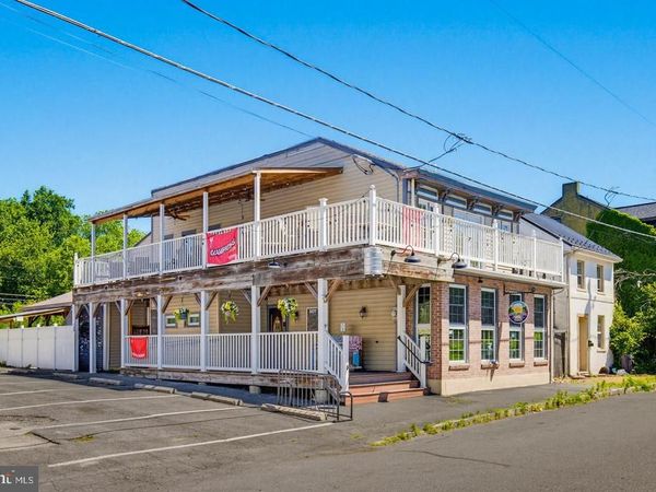 38-40 E FRONT STREET , MARIETTA, PA 17547