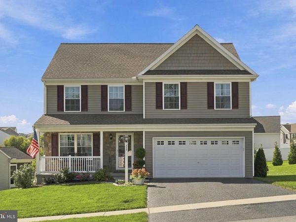215 DARLINGTON COURT, NEW PROVIDENCE, PA 17560