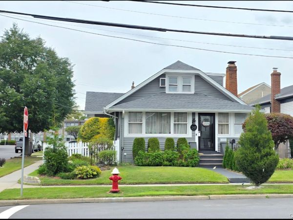 58 W Windsor Parkway, Oceanside, NY 11572