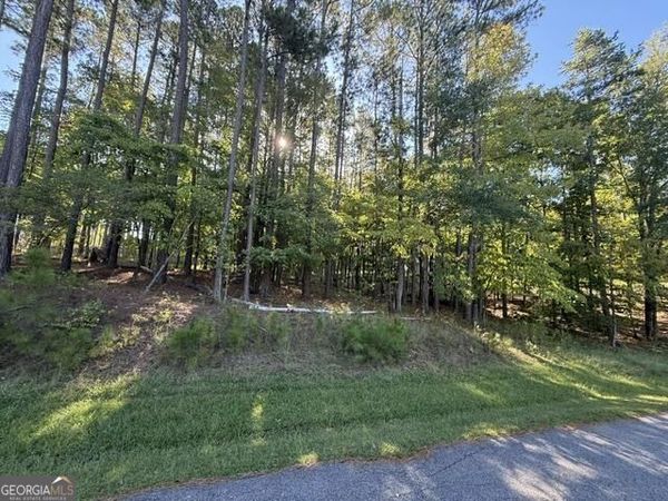 1040 Pinehurst Drive, Greensboro, GA 30642