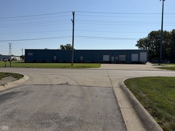 3040 S Commerce Drive , New Castle, IN 47362