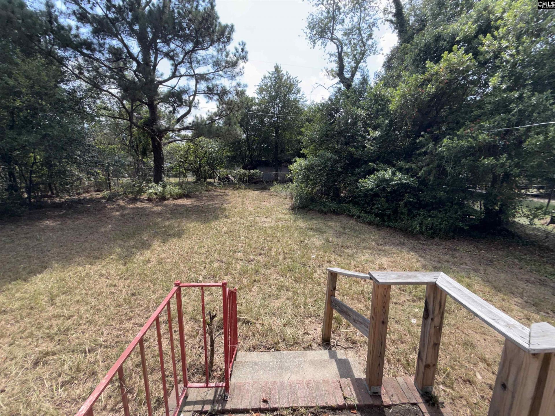 412 Club Road Photo 5