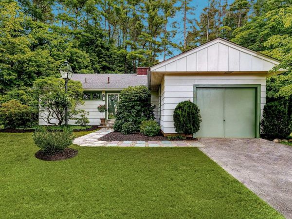 46 Woburn Street, Andover, MA 01810