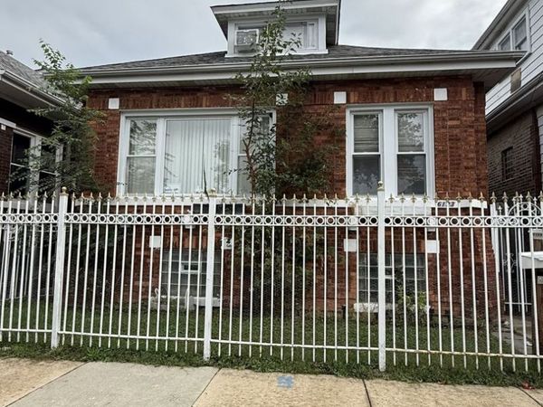 6123 S Washtenaw Avenue , Chicago, IL 60629