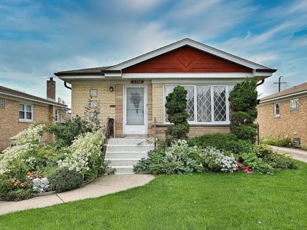 4704 N NEWLAND Avenue , Harwood Heights, IL 60706