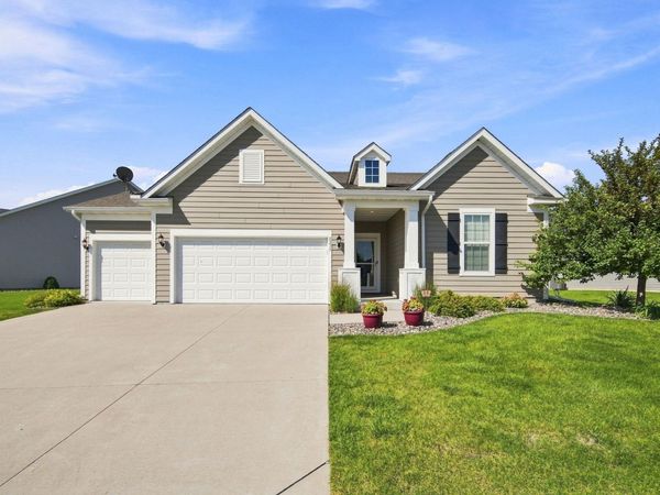8275 Oakview Court N, Maple Grove, MN 55369