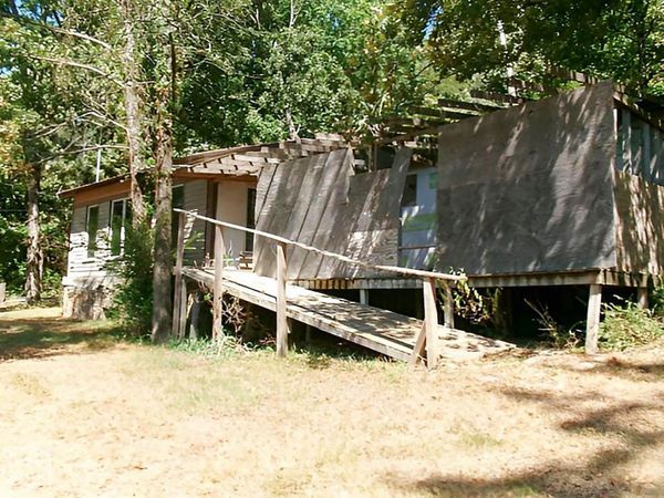 1414 Jackson Springs Road, Cave City, AR 72521
