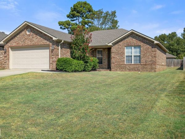 382 Wildwood Point, Jonesboro, AR 72405