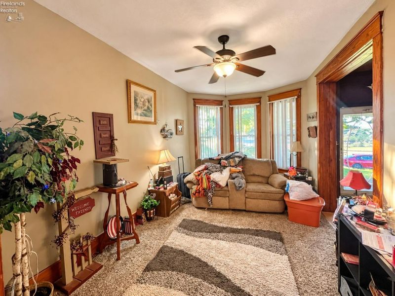 129 S Sandusky Street, Tiffin, OH 44883 Photo 4
