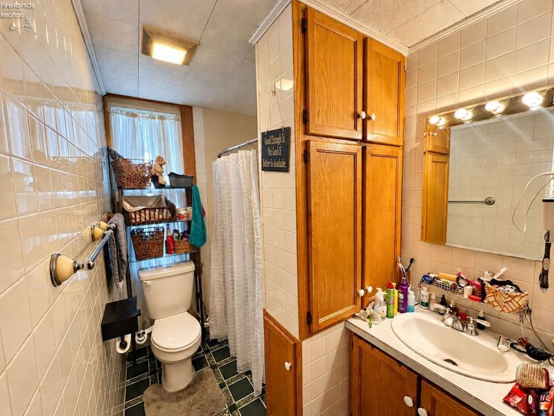 129 S Sandusky Street, Tiffin, OH 44883 Photo 8