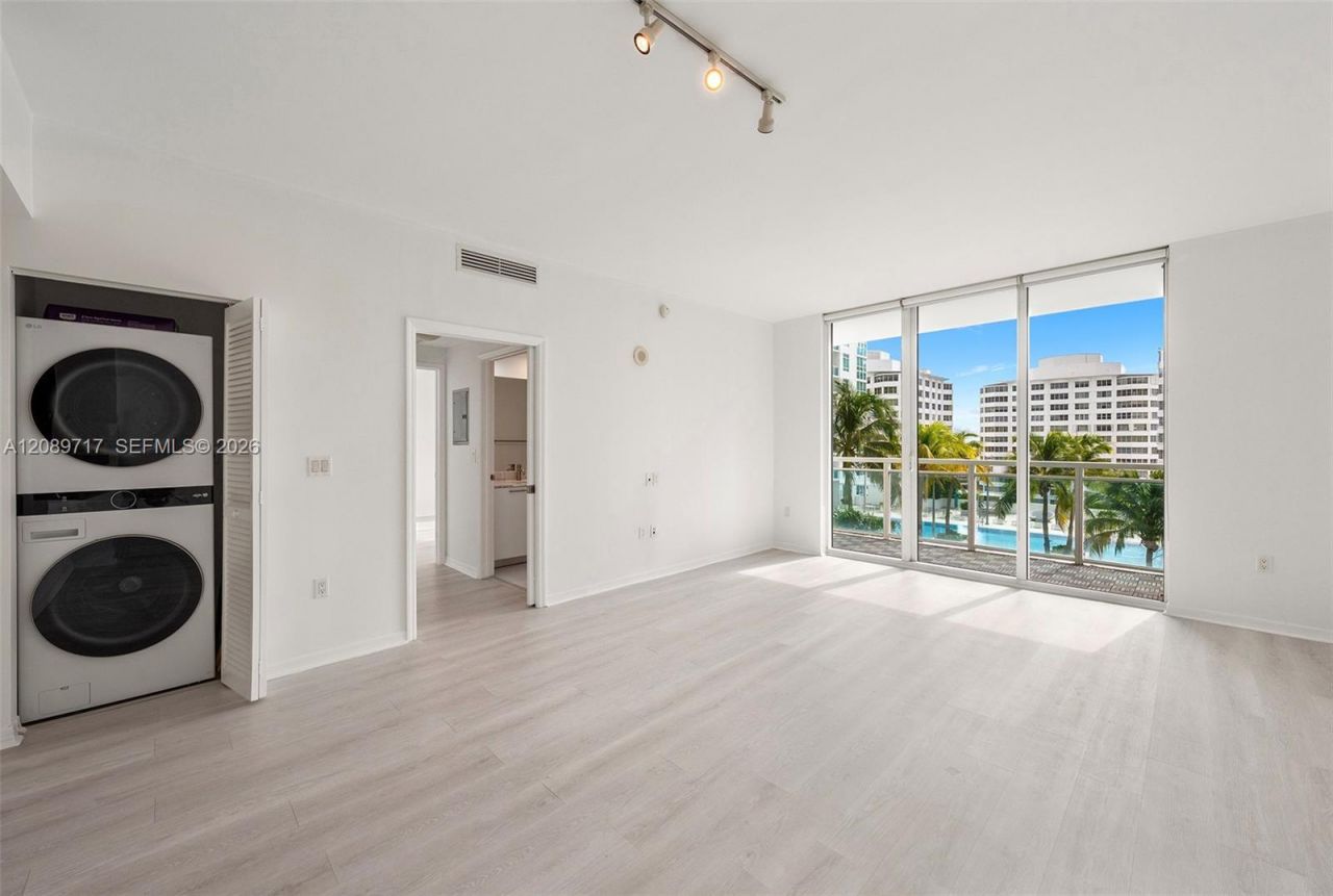 951 Brickell Ave , Unit 1202, Miami, FL 33131 Photo