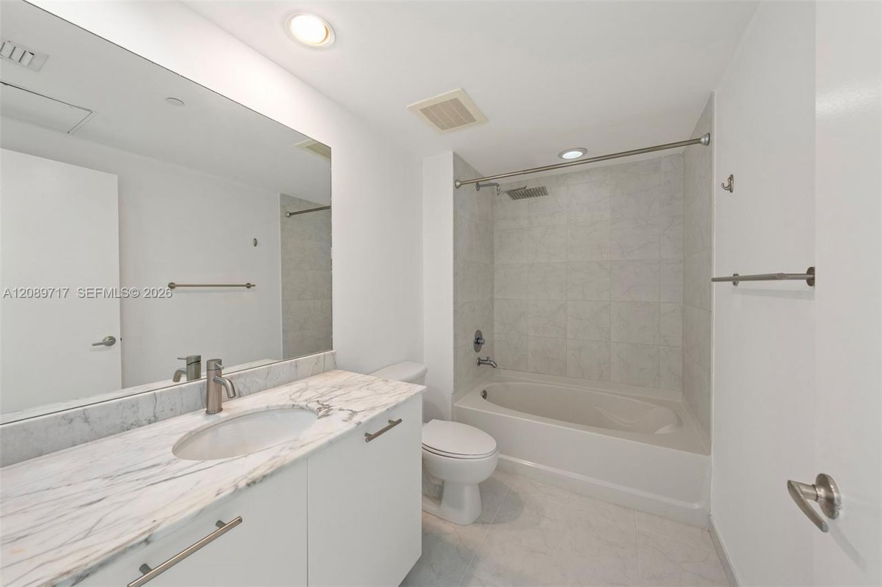 951 Brickell Ave , Unit 1202, Miami, FL 33131 Photo