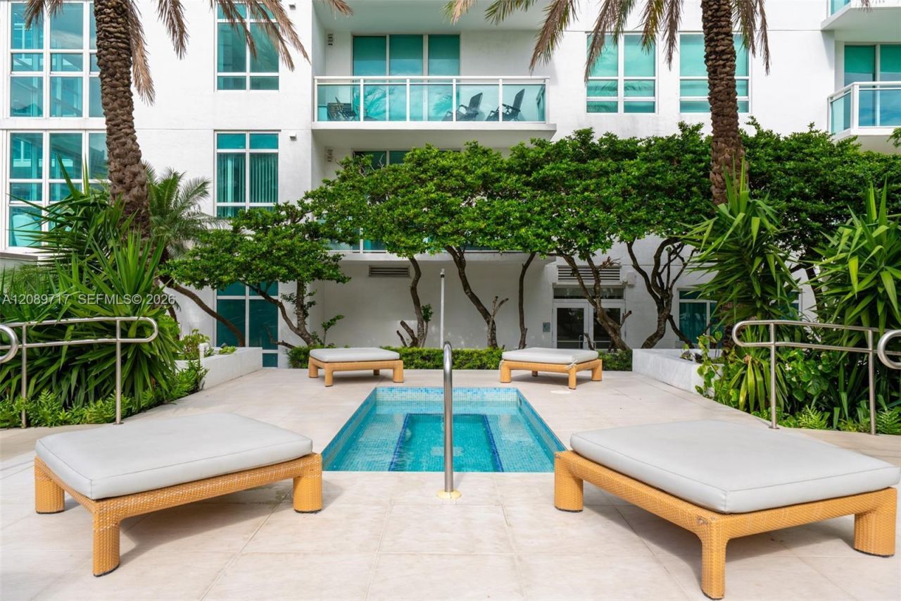 951 Brickell Ave , Unit 1202, Miami, FL 33131 Photo