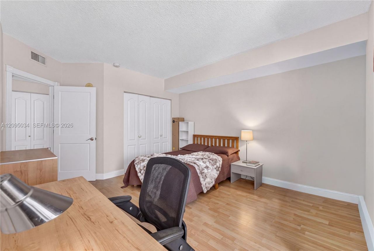 17555 Atlantic Blvd , Unit TS6, Sunny Isles Beach, FL 33160 Photo