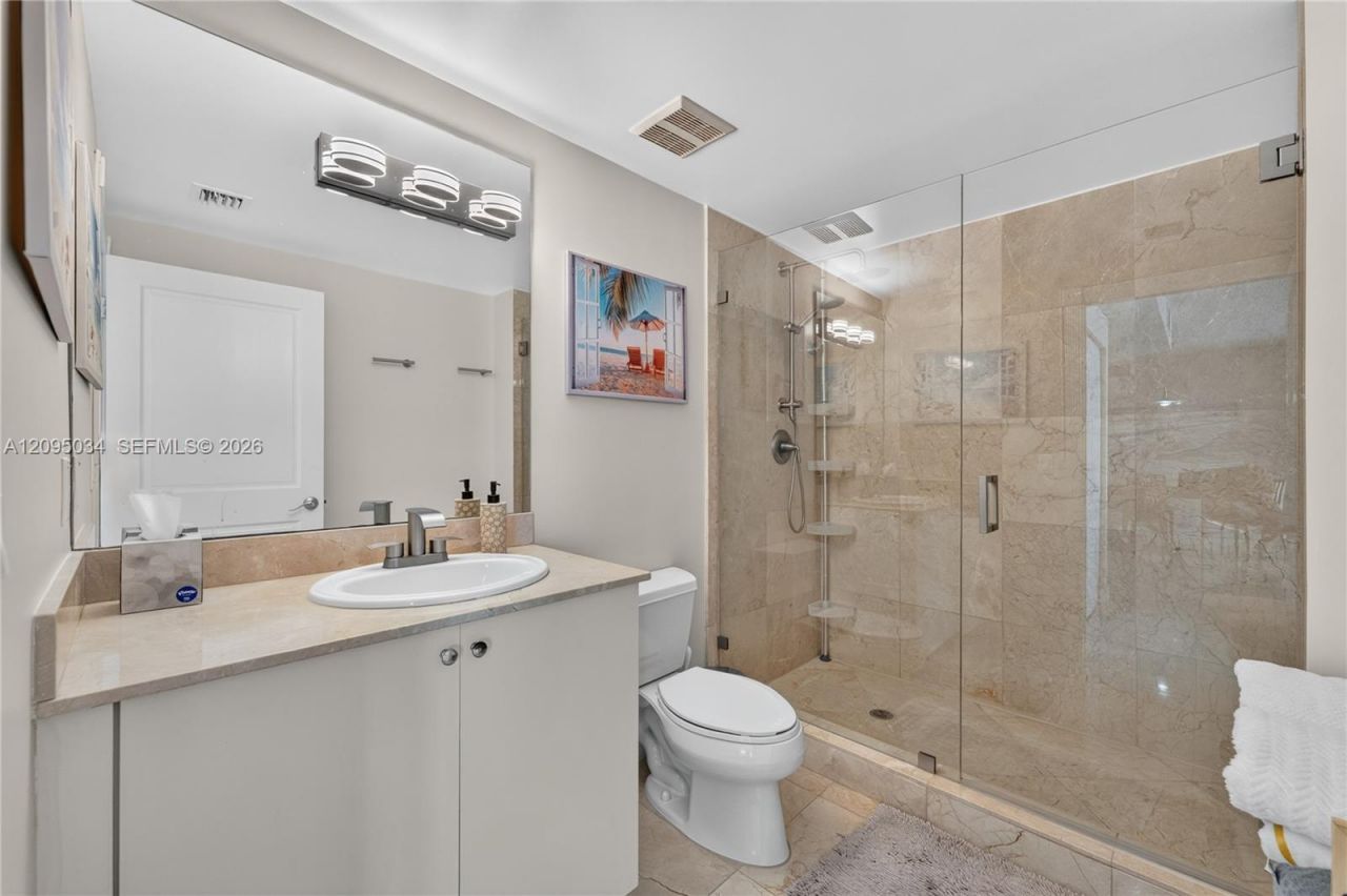 17555 Atlantic Blvd , Unit TS6, Sunny Isles Beach, FL 33160 Photo