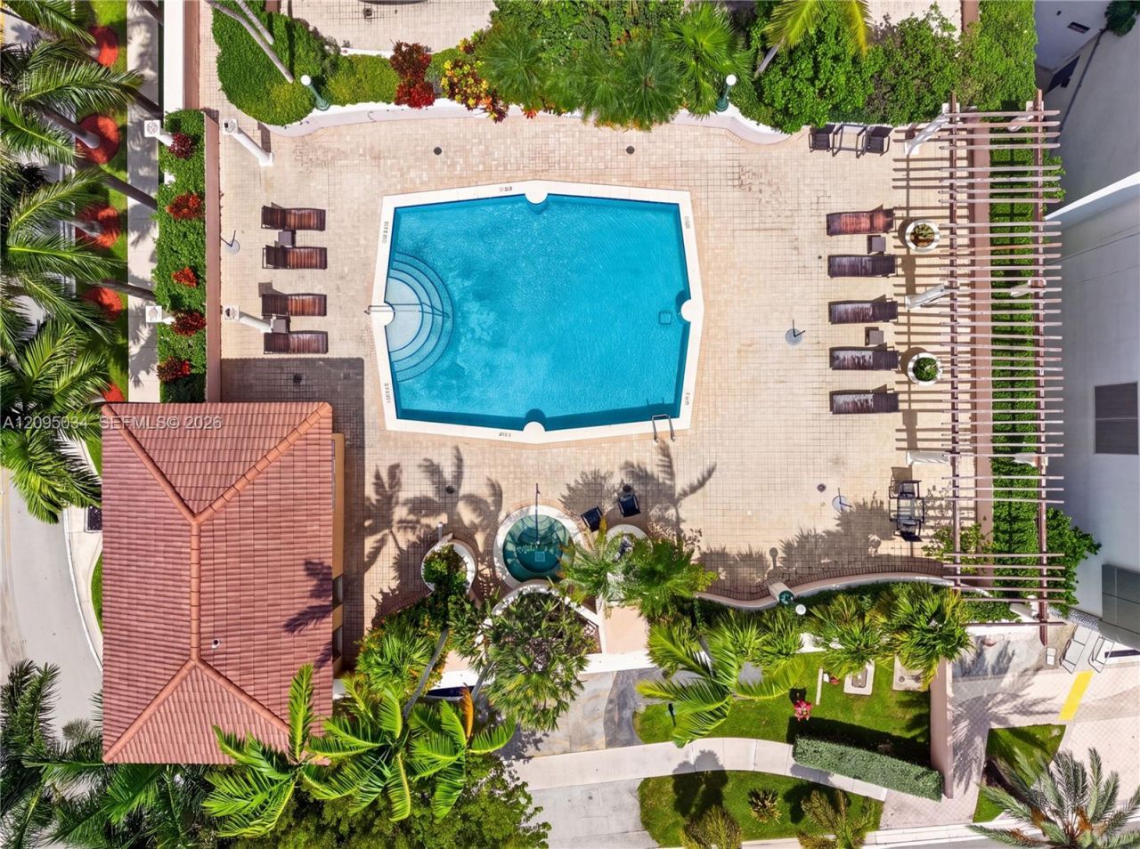 17555 Atlantic Blvd , Unit TS6, Sunny Isles Beach, FL 33160 Photo
